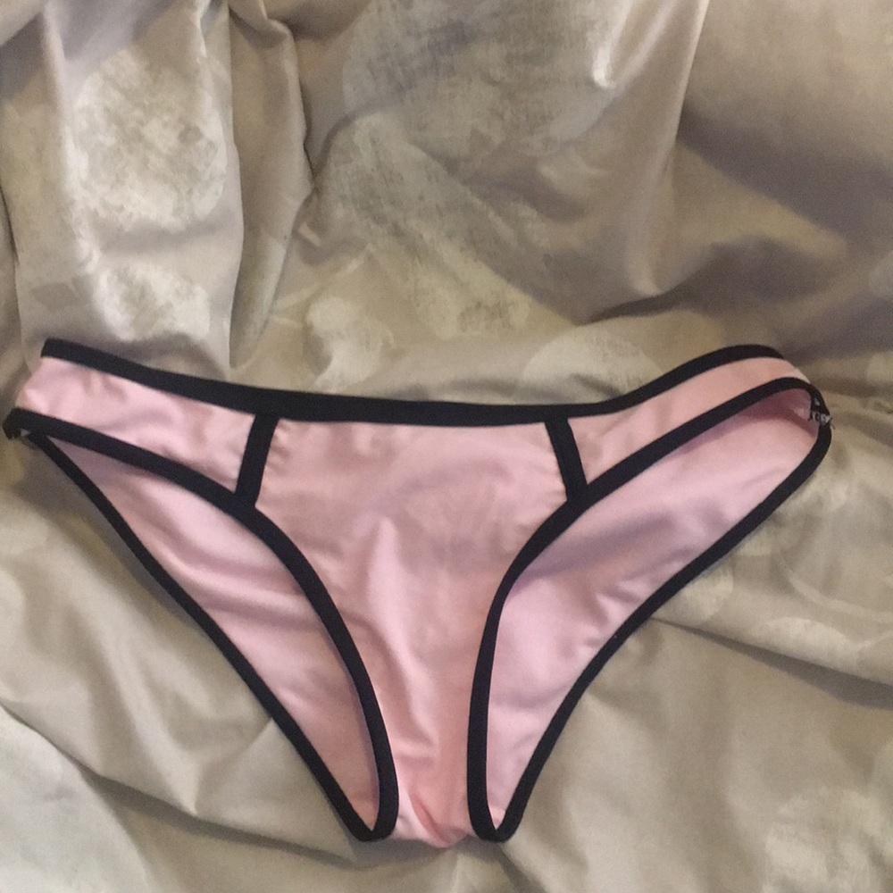Bikini bottoms